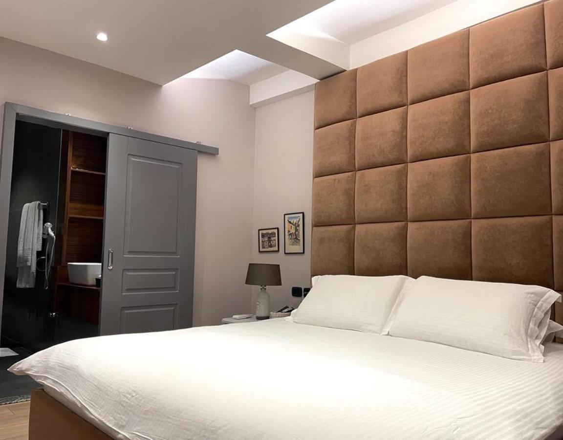 Vila Shard Boutique Hotel Тирана Экстерьер фото