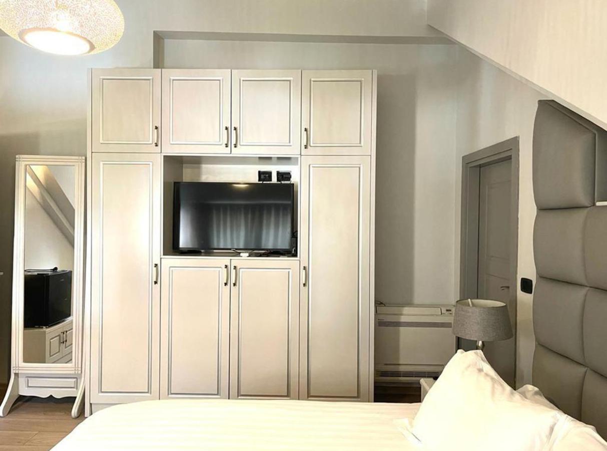 Vila Shard Boutique Hotel Тирана Экстерьер фото
