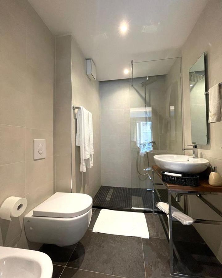 Vila Shard Boutique Hotel Тирана Экстерьер фото