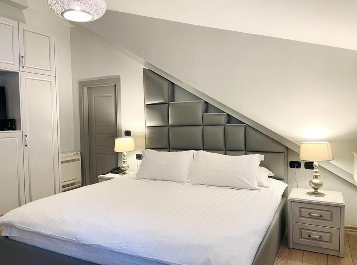 Vila Shard Boutique Hotel Тирана Экстерьер фото